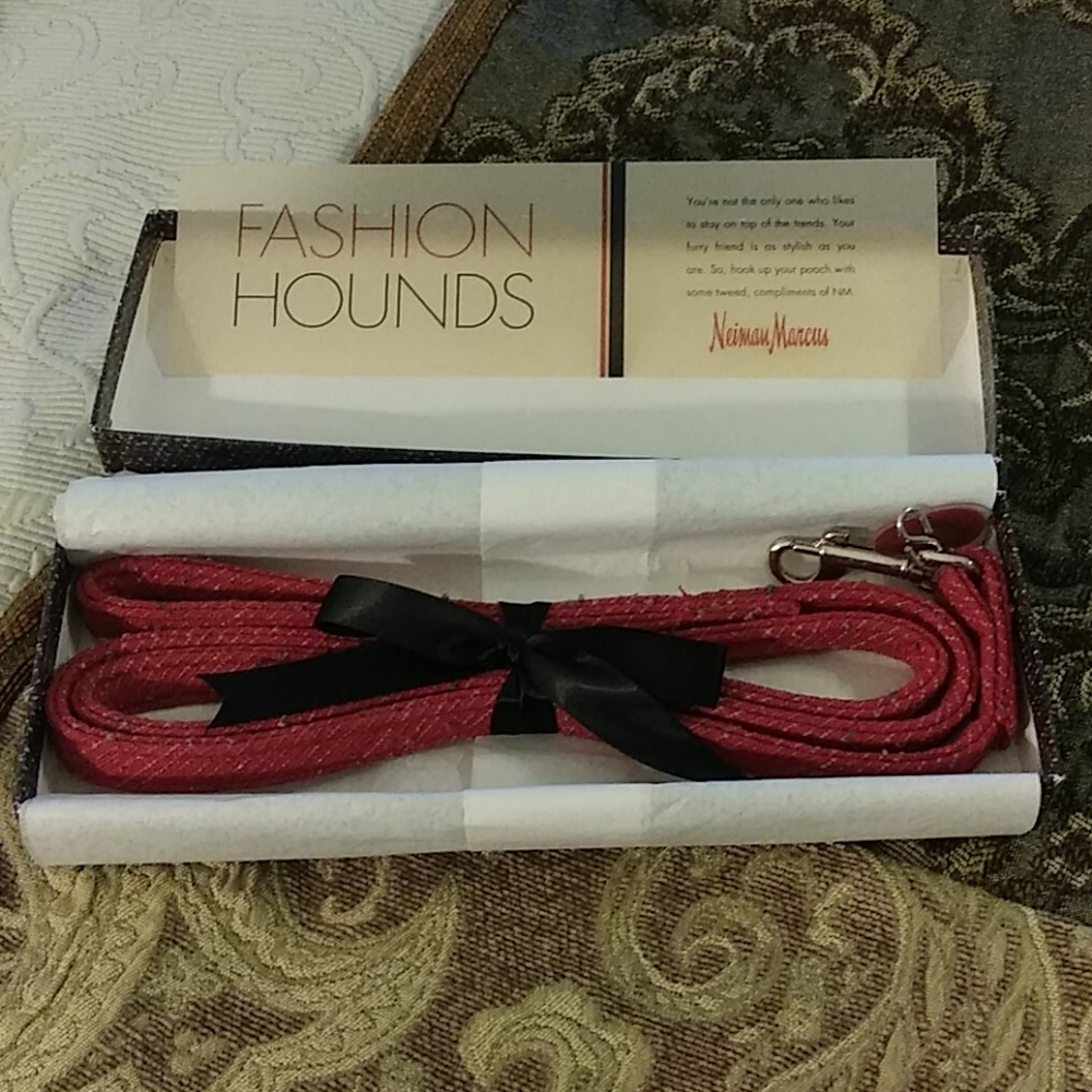 Neiman Marcus Fashion Dog Leash
